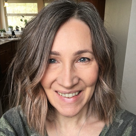 Meet your Posher, Kim - Picture 1 of 1